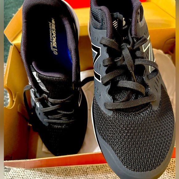 Men’s New Balance Sneakers - 10 1/2 wide width 4E - new in box - Picture 1 of 5
